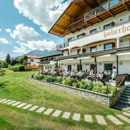 Отель Huberhof 3*