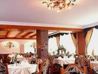 Отель Huberhof 3*