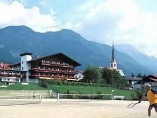 Huberhof Отель