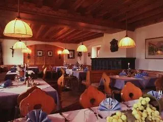 Huberhof Отель Рум